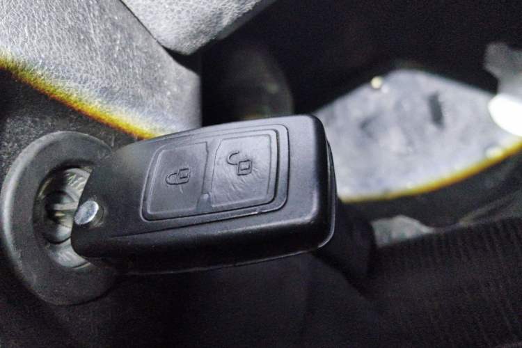 Used Karry Xiaoxiang EV 2023 Panel Van Luxury Version 55.7 kWh Vehicle Key