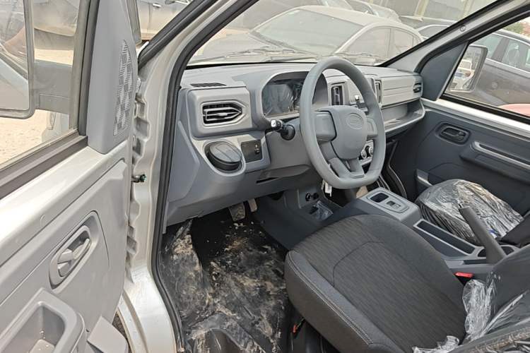 Used Karry Xiaoxiang X3 2024 245 km Pickup Driver Seat