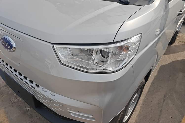 Used Karry Xiaoxiang X3 2024 245 km Pickup Left Front Headlight
