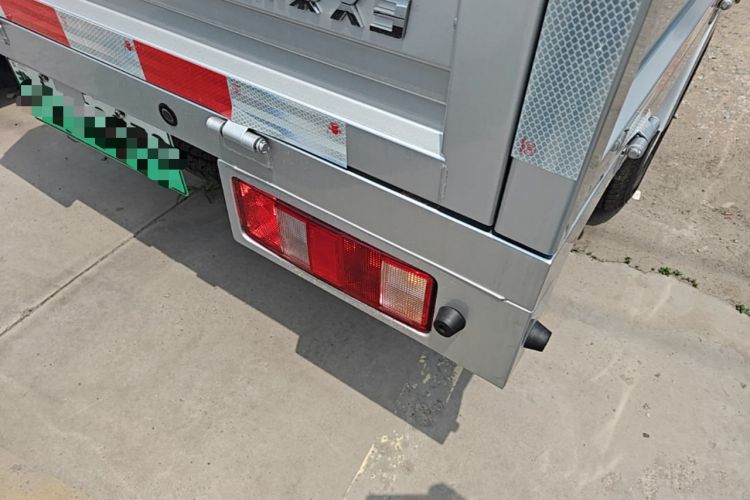 Used Karry Xiaoxiang X3 2024 245 km Pickup Right Rear Taillight