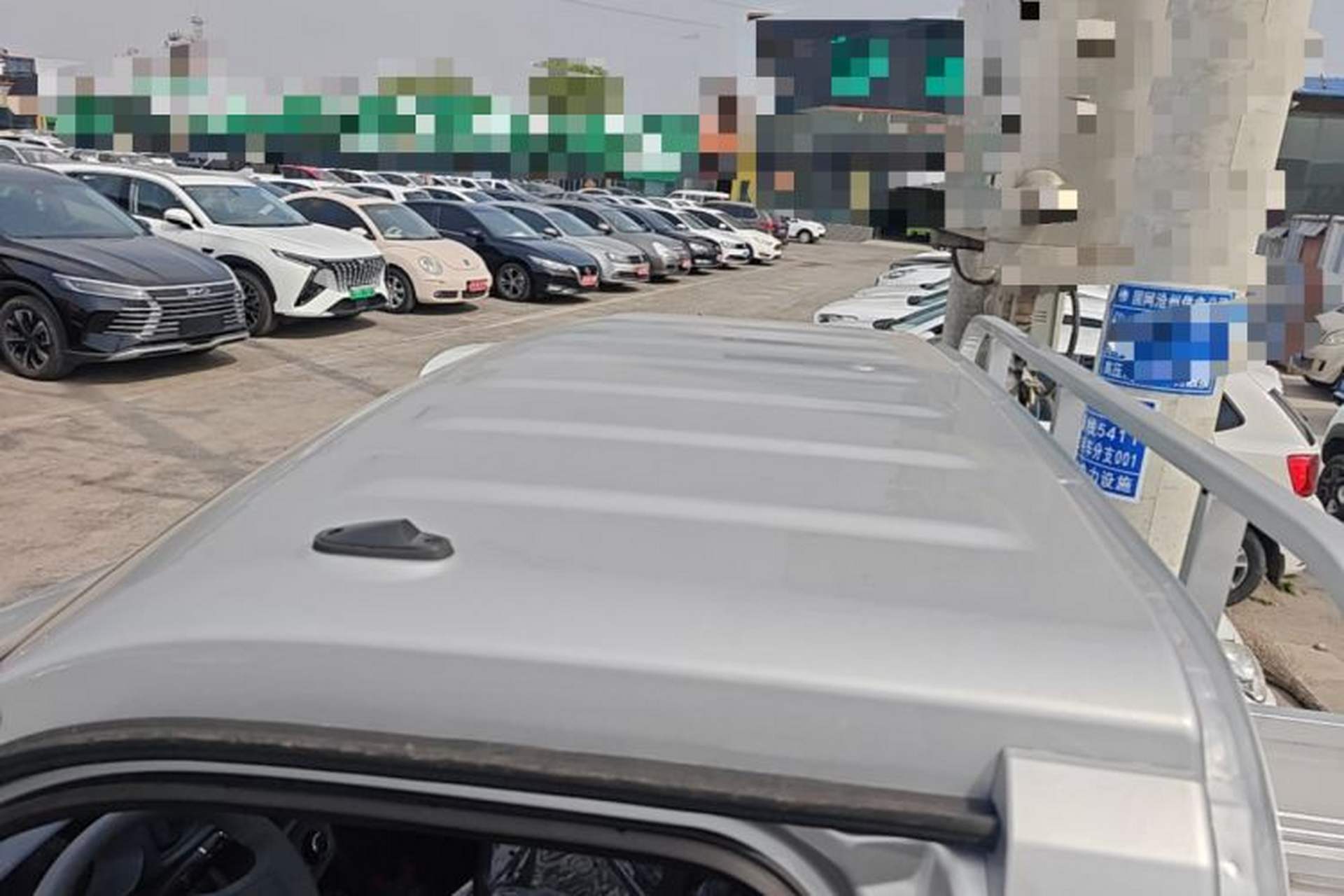 Used Karry Xiaoxiang X3 2024 245 km Pickup Roof