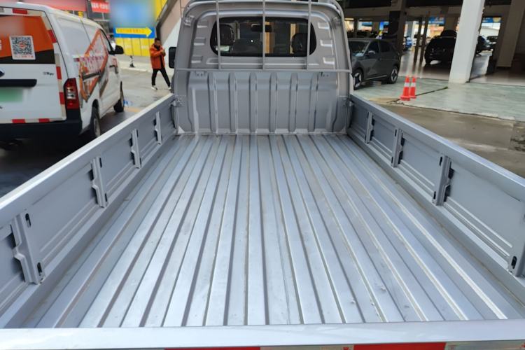 Used Karry Xiaoxiang X3 2024 245 km Pickup Trunk