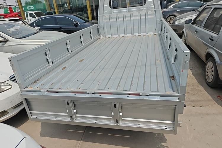 Used Karry Xiaoxiang X3 2024 245 km Pickup Trunk