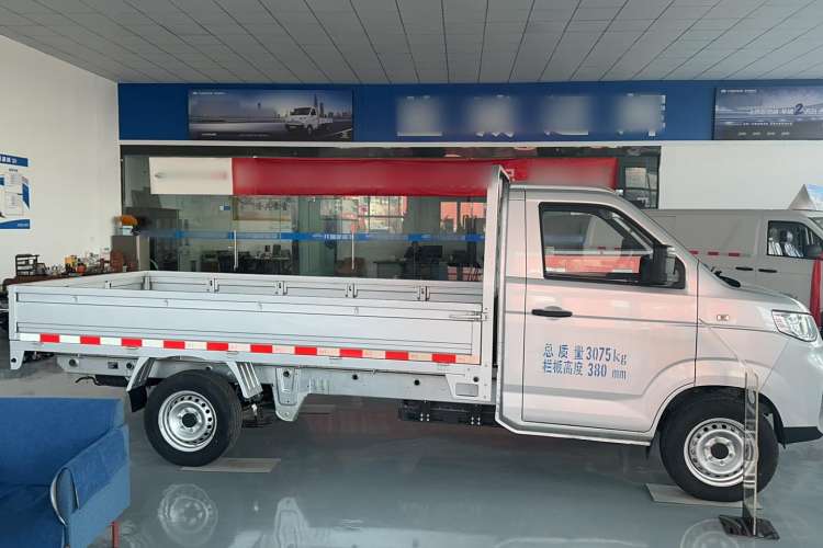 Used Karry Xiaoxiang X5 2024 Cargo Truck Exterior 2