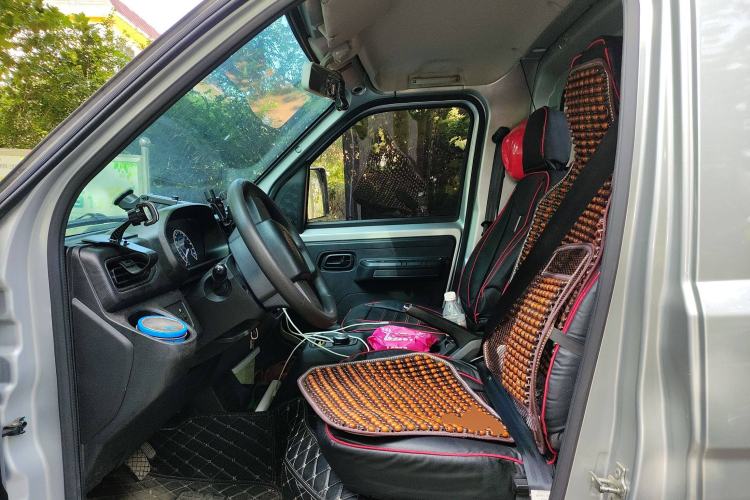Used Karry Xiaoxiang X7 2024 AVIC Battery (3815 Cargo Box) Side-Panel Truck – Deluxe Model Interior 4