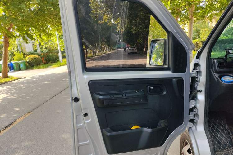 Used Karry Xiaoxiang X7 2024 AVIC Battery (3815 Cargo Box) Side-Panel Truck – Deluxe Model Interior 8