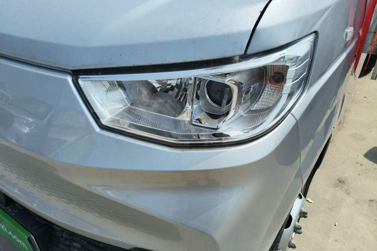 Used Karry Xiaoxiang X7 2024 AVIC Battery (3815 Cargo Box) Side-Panel Truck – Deluxe Model Left Front Headlight
