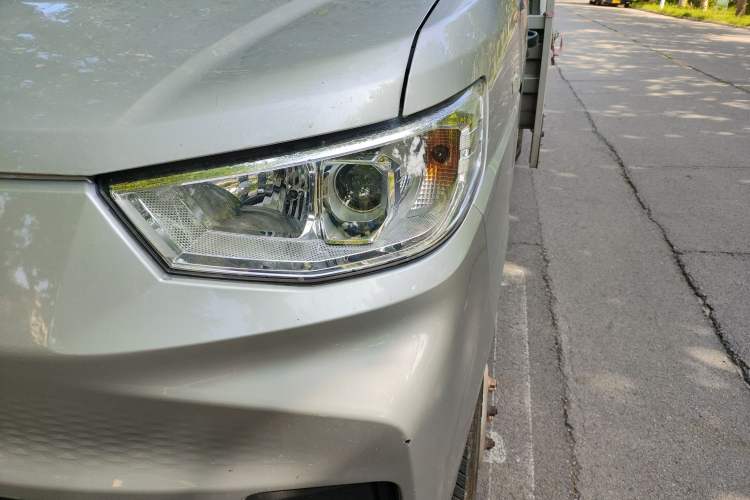 Used Karry Xiaoxiang X7 2024 AVIC Battery (3815 Cargo Box) Side-Panel Truck – Deluxe Model Left Front Headlight