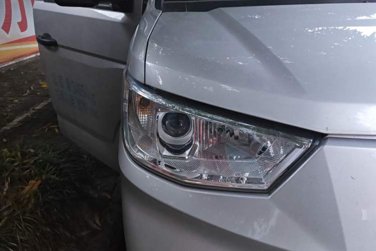 Used Karry Xiaoxiang X7  Right Front Headlight