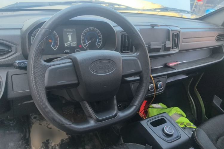 Used Karry Xiaoxiang X7 2024 AVIC Battery (3815 Cargo Box) Side-Panel Truck – Deluxe Model Steering Wheel