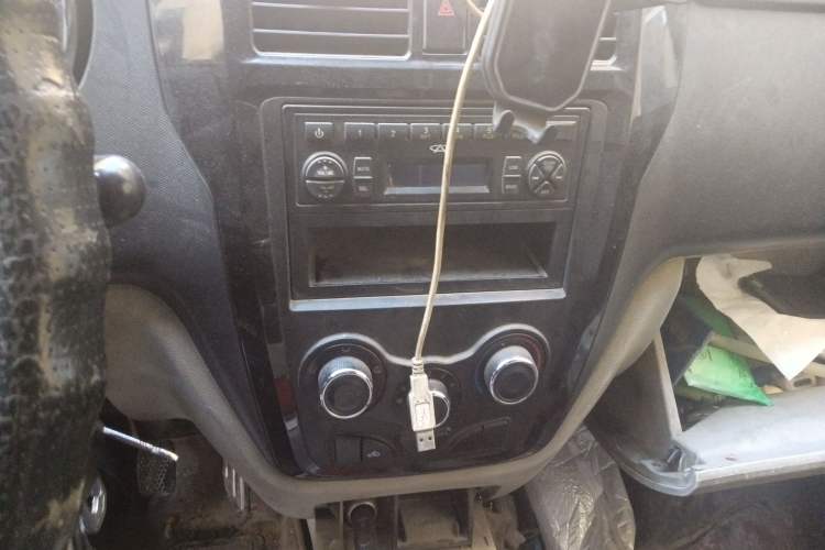 Used Karry Youjin 2016 1.2L Double-Cab Extended Standard Version ACTECO-SQR472WB Audio And AC Panel