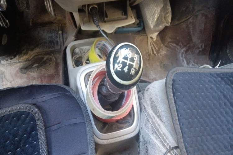 Used Karry Youjin 2016 1.2L Double-Cab Extended Standard Version ACTECO-SQR472WB Gear Lever