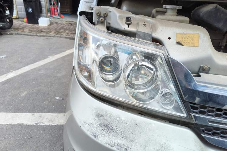 Used Karry Youjin 2016 1.3L Double-Cab Extended Comfort Model ACTECO-SQR472WD Right Front Headlight