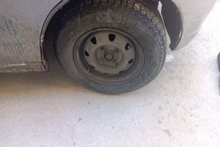 Used Karry Youjin 2016 1.2L Double-Cab Extended Standard Version ACTECO-SQR472WB Right Front Wheel Hub