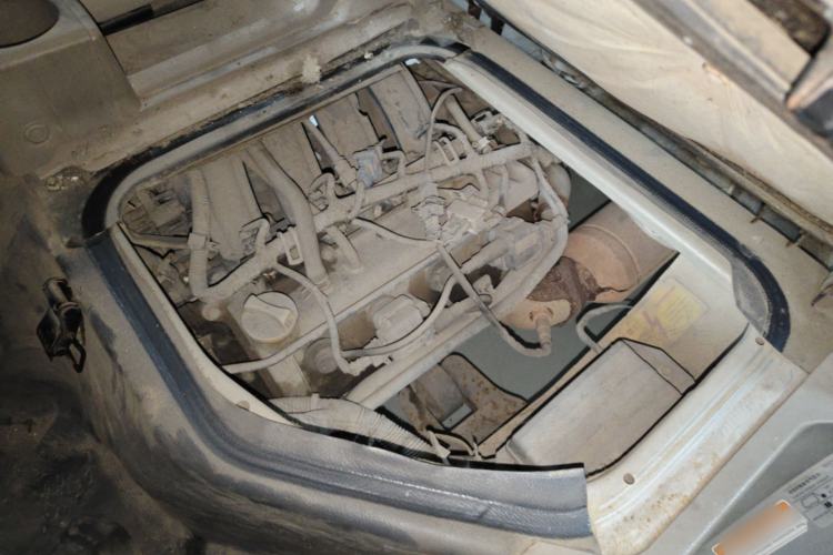Used Karry Yousheng 2 2012 1.0L Power I-Type Engine Bay