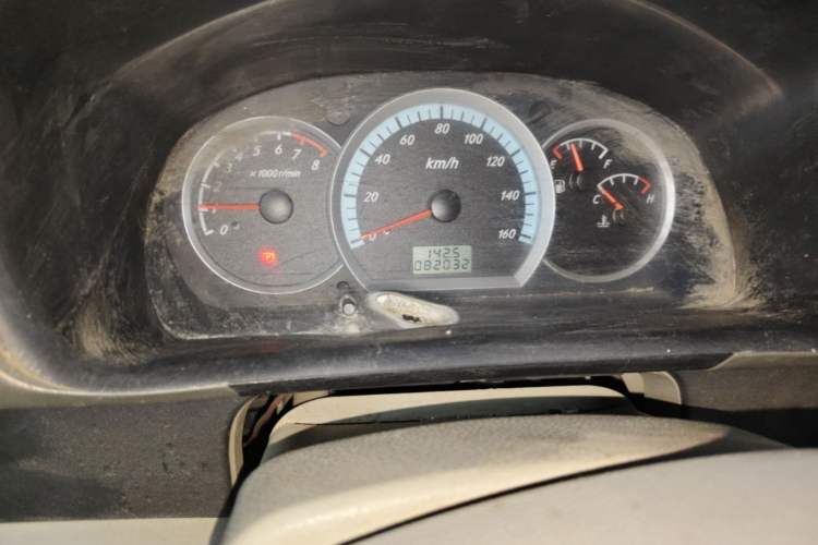Used Karry Yousheng 2 2012 1.0L Power I-Type Odometer Close Up
