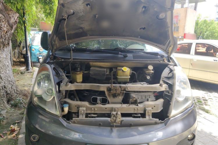 Used Karry Youya 2 2013 1.5L Comfort Model Engine Bay