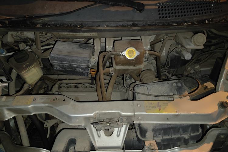 Used Karry Youya 2 2013 1.5L Comfort Model Engine Bay