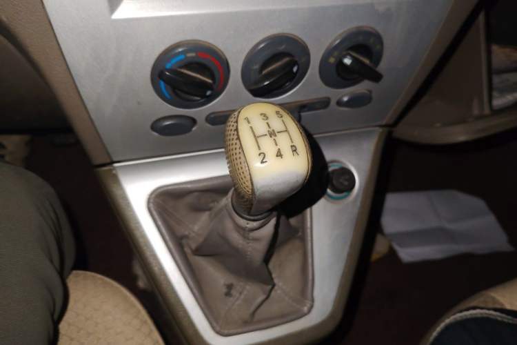 Used Karry Youya 2 2013 1.5L Standard Model Gear Lever