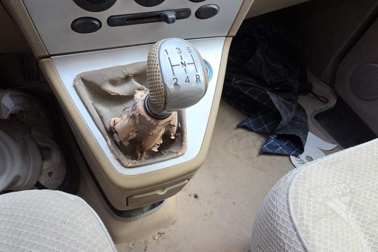Used Karry Youya 2 2013 1.5L Standard Model Gear Lever