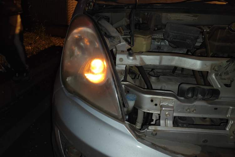 Used Karry Youya 2 2013 1.5L Comfort Model Right Front Headlight
