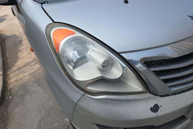 Used Karry Youya 2 2013 1.5L Standard Model Right Front Headlight