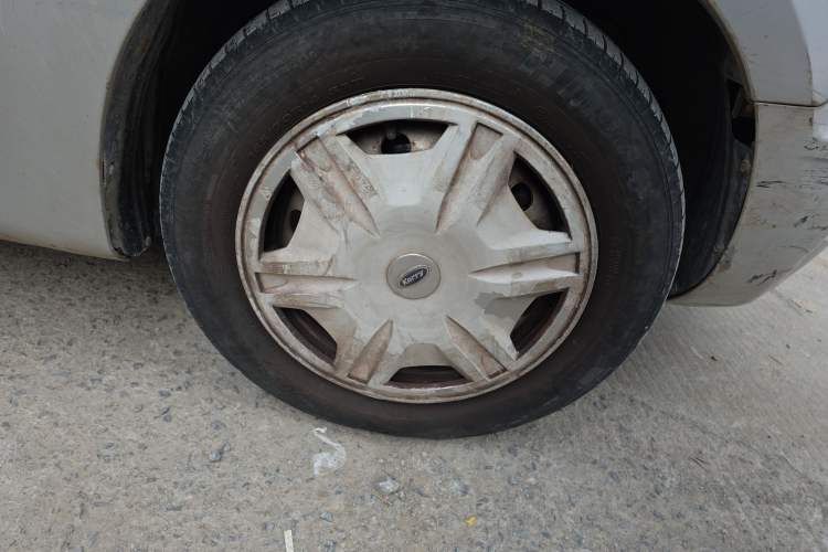 Used Karry Youya 2 2013 1.5L Standard Model Right Front Wheel Hub