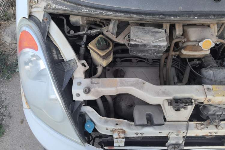 Used Karry Youya 2 2013 1.5L Powerful Version Engine Bay Right