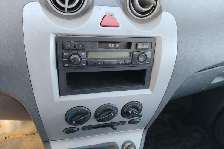 Used Karry Youya 2007 1.2L New Power Version Audio And AC Panel