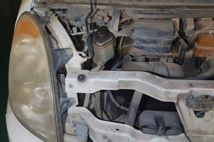 Used Karry Youya 2007 1.2L New Standard Version Engine Bay Right