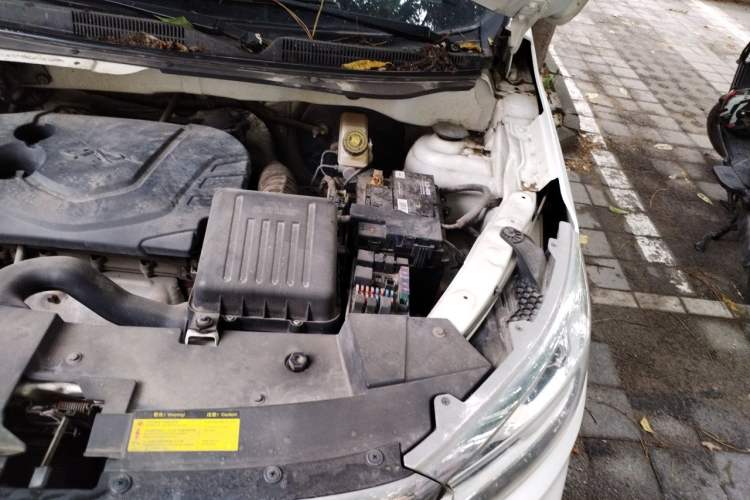 Used Karry Youya  Engine Bay Left