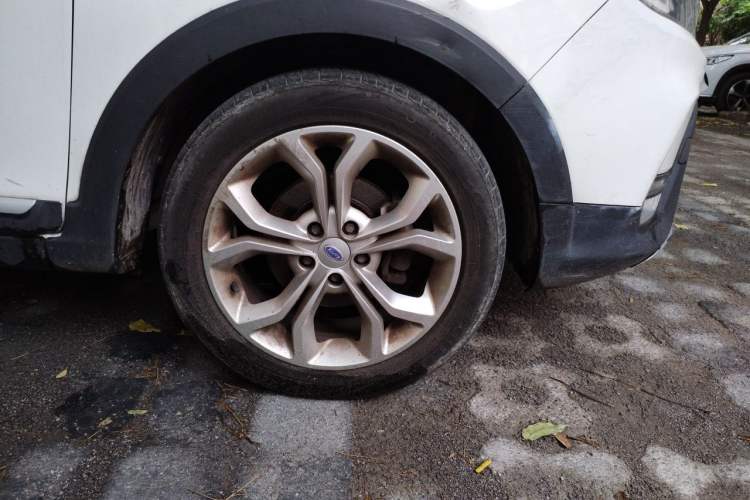 Used Karry Youya  Right Front Wheel Hub