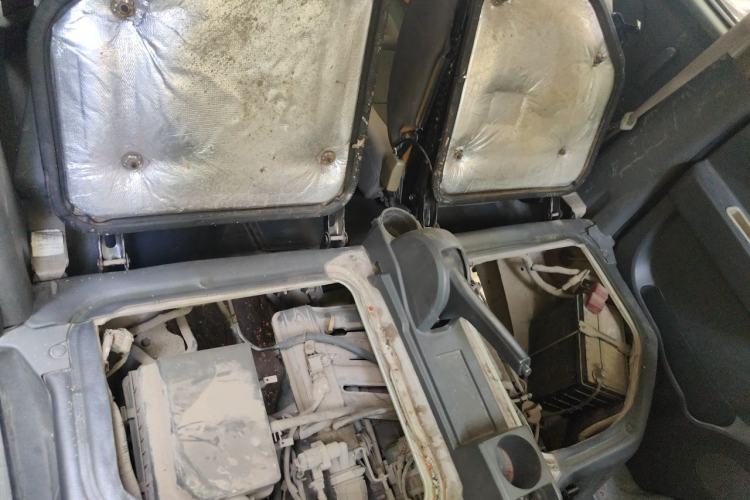 Used Karry Youyou 2 2013 1.2L Comfort Model Engine Bay