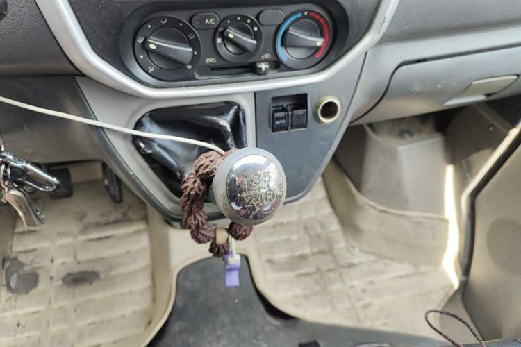Used Karry Youyou 2 2013 1.2L Comfort Model Gear Lever
