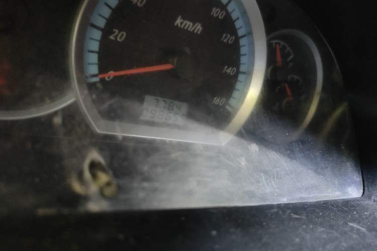 Used Karry Youyou 2 2013 1.2L Comfort Model Odometer Close Up