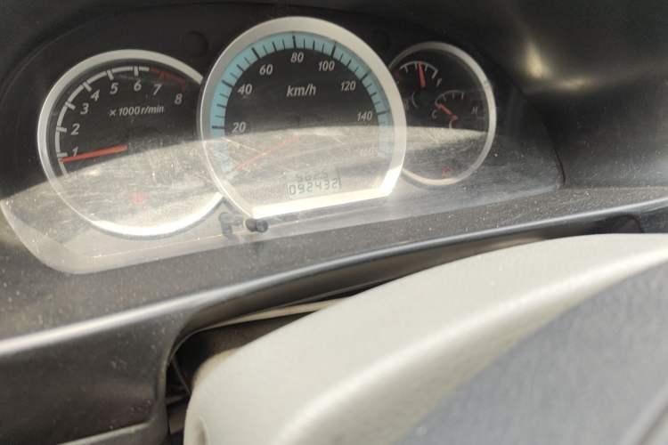 Used Karry Youyou 2 2013 1.2L Comfort Model Odometer Close Up