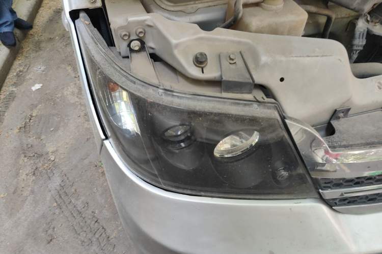 Used Karry Youyou 2 2013 1.2L Comfort Model Right Front Headlight