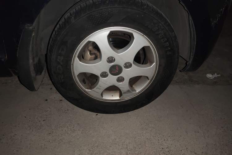 Used Karry Youyou 2010 1.1L Luxury Version Right Front Wheel Hub