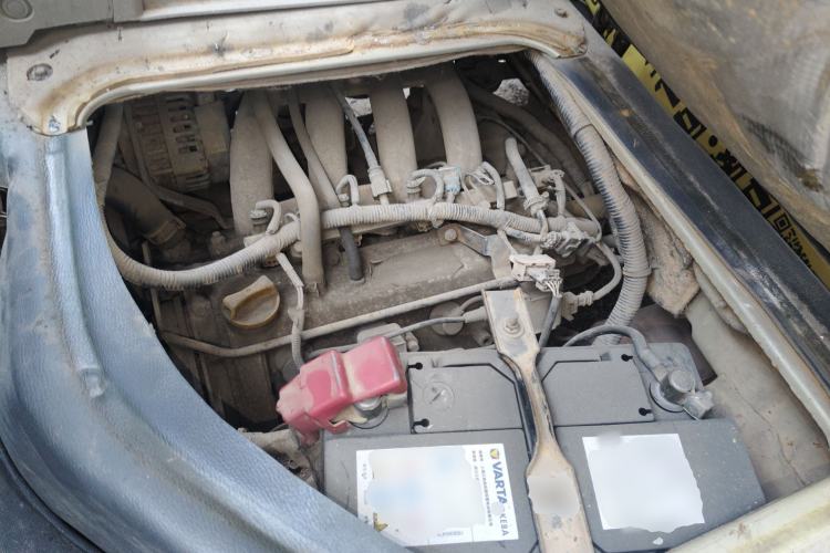Used Karry Youyou 2012 1.0L Comfort Version Engine Bay