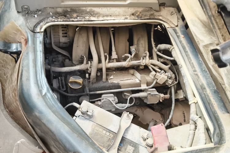 Used Karry Youyou 2012 1.2L Extended Luxury Version Engine Bay