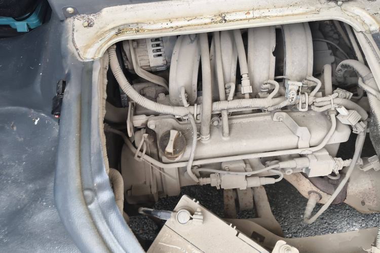 Used Karry Youyou 2012 1.2L Standard Version Engine Bay