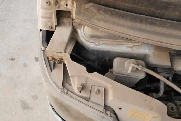 Used Karry Youyou 2012 1.2L Extended Standard Type I Engine Bay Right