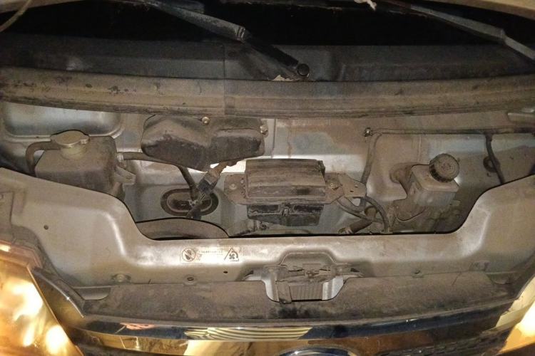 Used Karry Youyou 2012 1.2L Extended Standard Version Engine Bay
