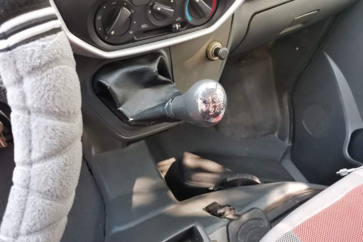 Used Karry Youyou 2012 1.2L Standard Version Gear Lever
