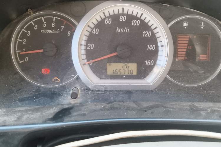Used Karry Youyou 2012 1.2L Extended Luxury Version Odometer Close Up