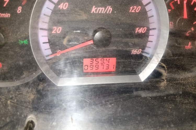 Used Karry Youyou 2012 1.2L Extended Standard Version Odometer Close Up