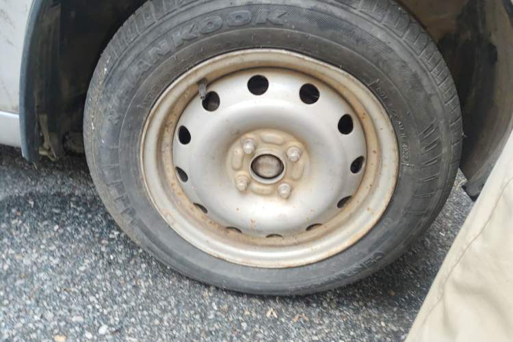 Used Karry Youyou 2012 1.0L Comfort Version Right Front Wheel Hub