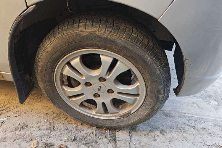 Used Karry Youyou 2012 1.2L Extended Standard Version Right Front Wheel Hub