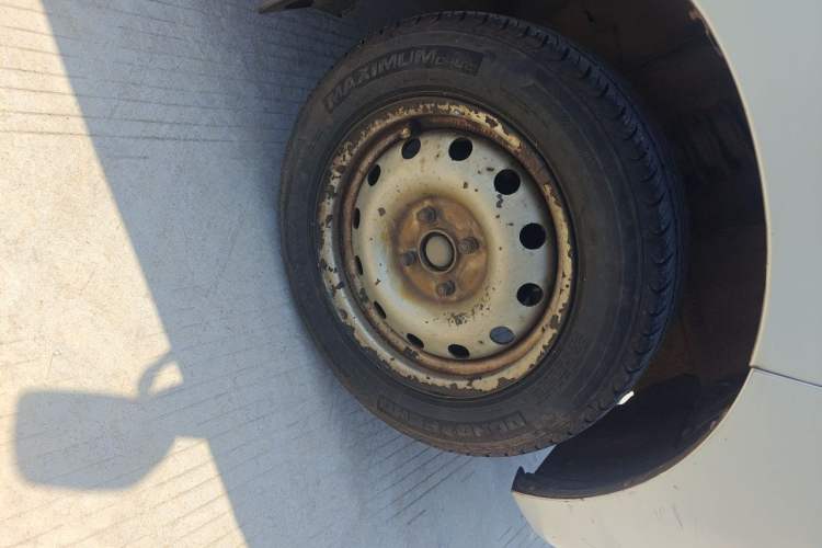 Used Karry Youyou 2012 1.0L Standard Version Right Front Wheel Hub