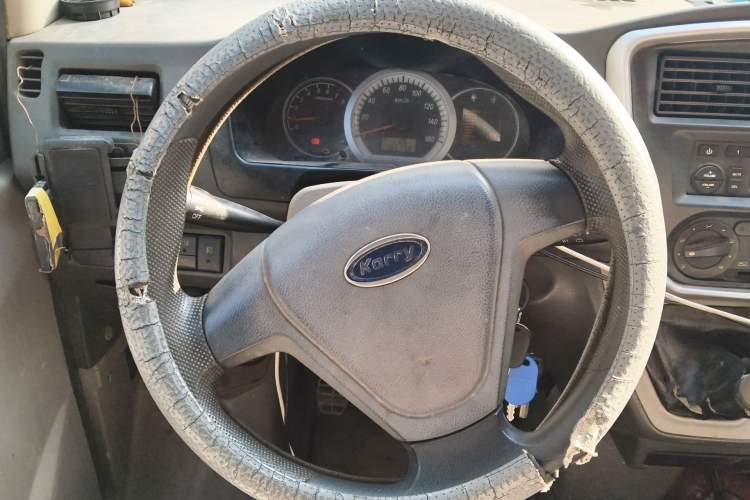 Used Karry Youyou 2012 1.2L Extended Luxury Version Steering Wheel